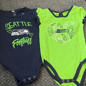 NFL Seattle Seahawks Girls Onesies Sz 6/9 Month - Navy and Lime